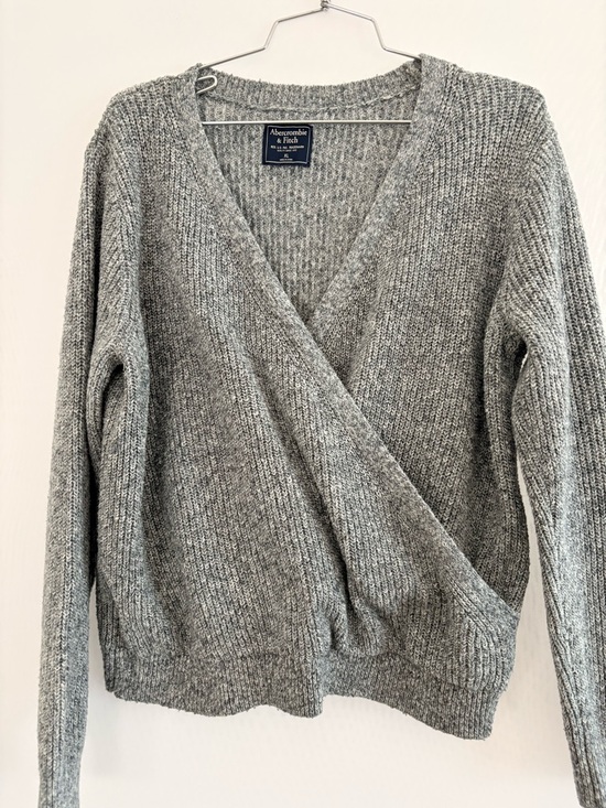 Abercrombie & Fitch Sweaters - Abercrombie & Fitch Gray Ribbed Wrap Sweater XL